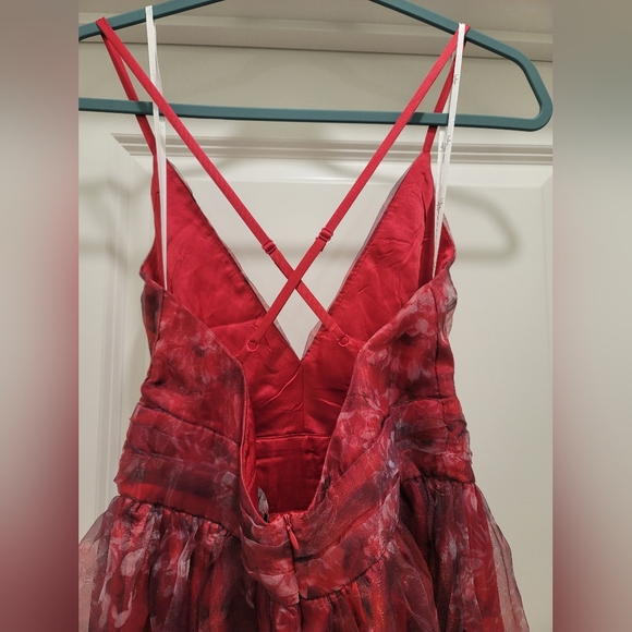 Magenta Floral Print Organza Maxi Dress - Picture 6 of 8